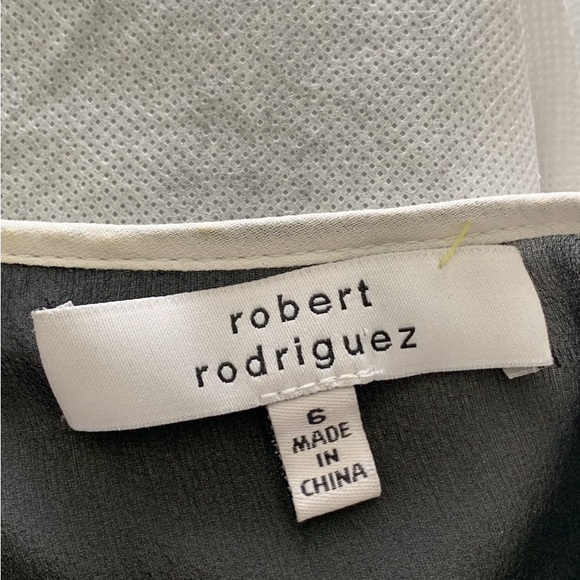 ROBERT RODRIGUEZ CHIFFON V NECK BLOUSE. SIZE SMALL good condition. - Picture 7 of 7
